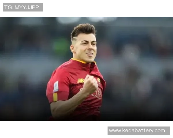 国外足球明星化身呆萌角色展现幽默一面引发粉丝热议