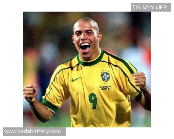 巴西足球明星排名分析与历史成就探讨